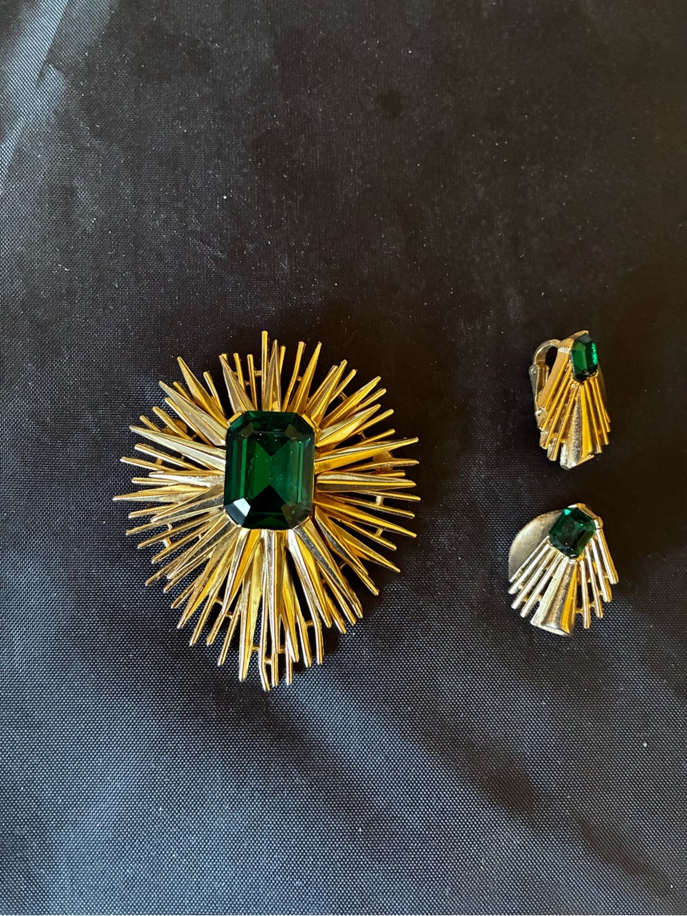 Trifari Crown Gold Flaming Star Brooch and Matching Earrings Set For Women